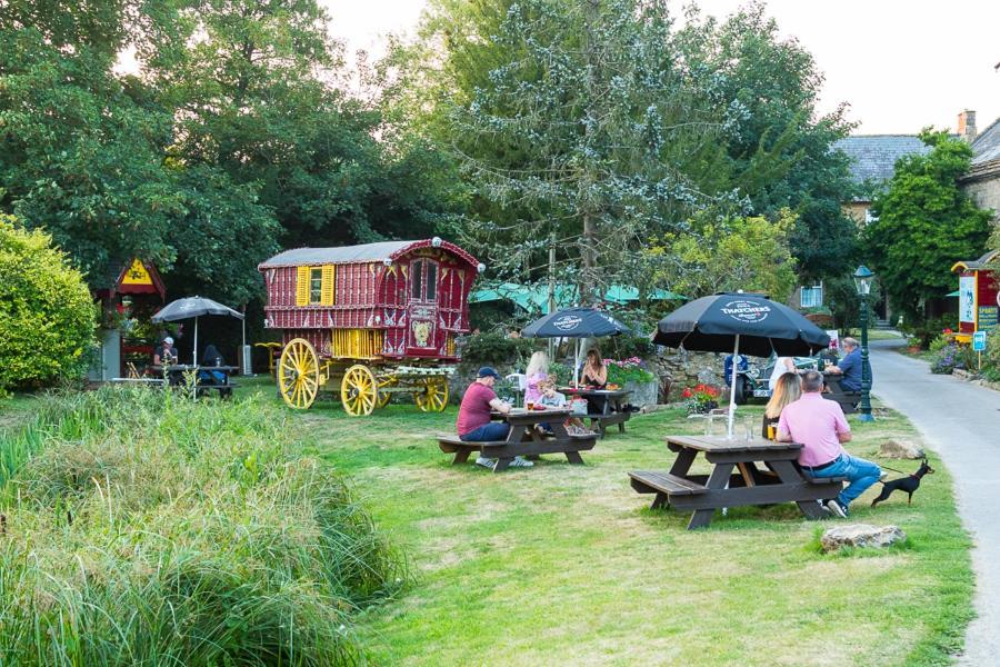 Haselbury Mill Hotel Crewkerne Eksteriør billede